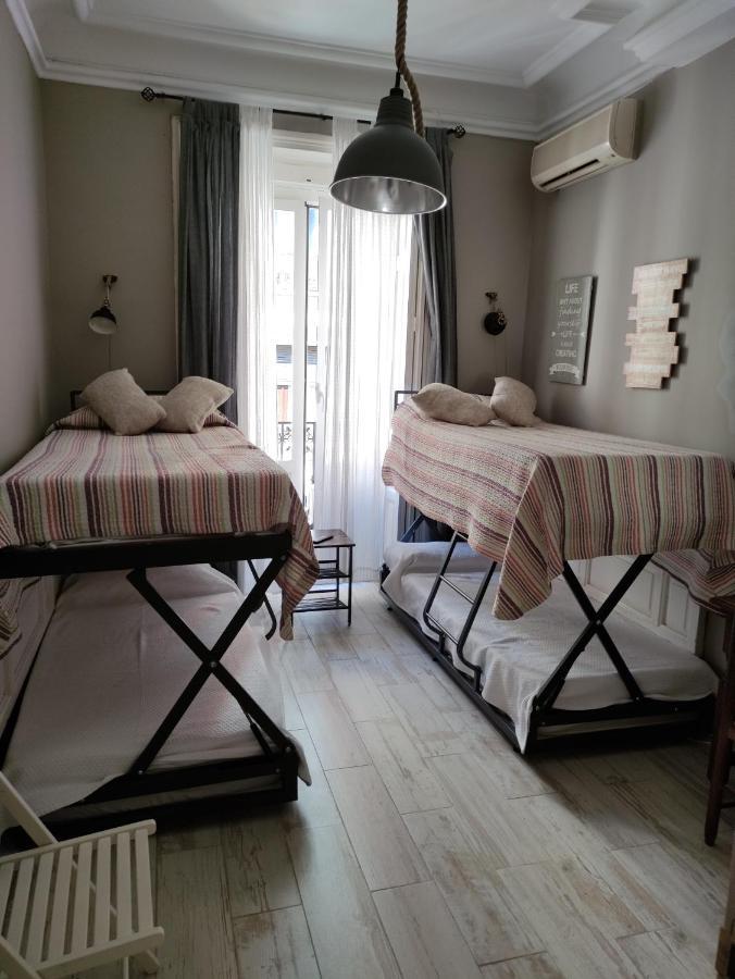 Hostal Hispalense Madrid Exterior photo
