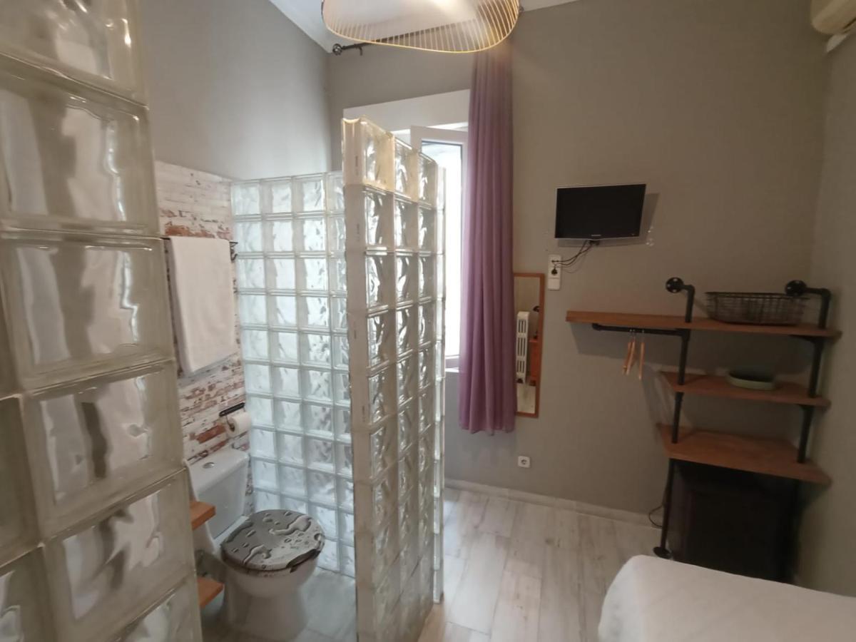 Hostal Hispalense Madrid Exterior photo